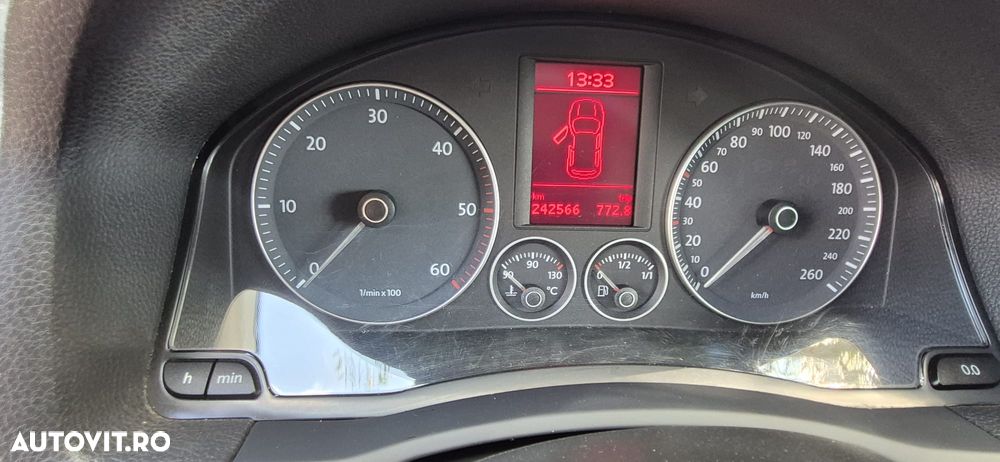 Volkswagen Golf - 10