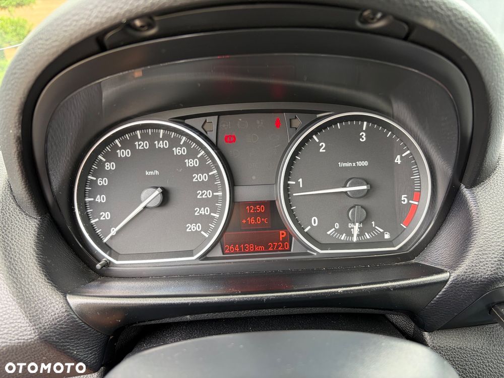 BMW Seria 1 120d - 24