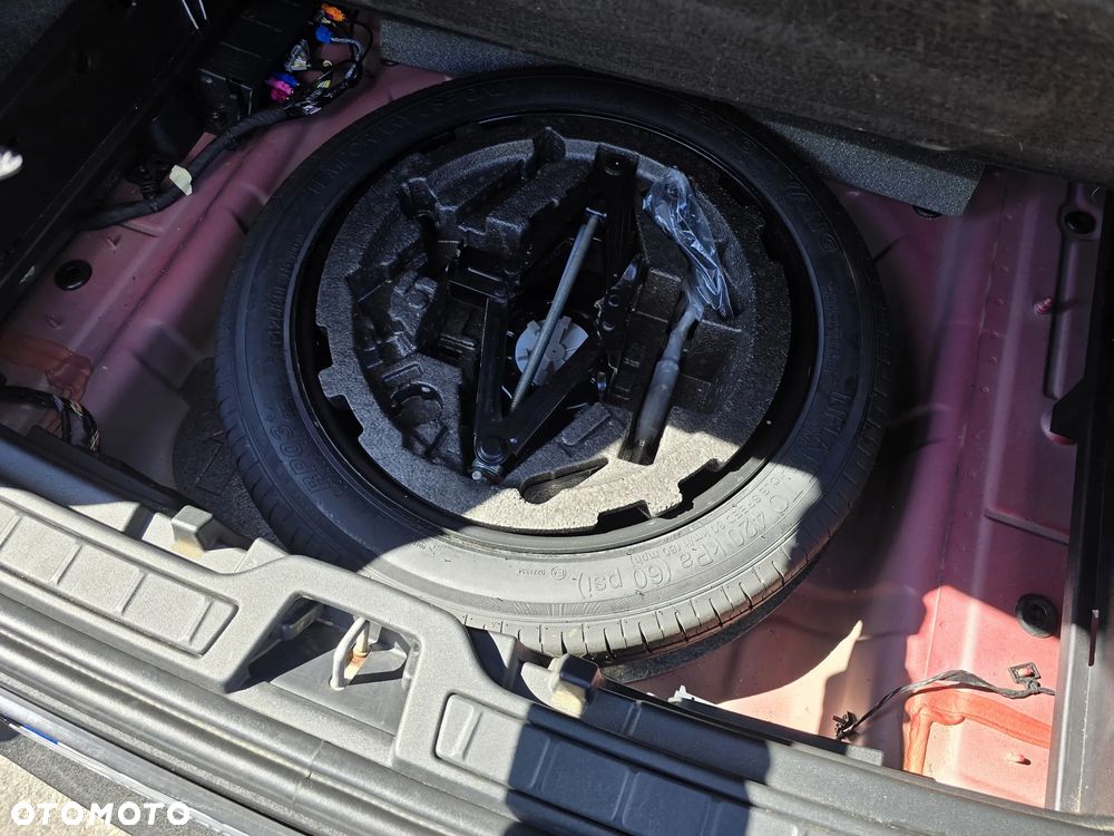 Volvo XC 40 T3 Momentum - 9