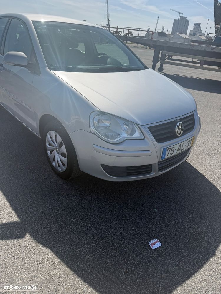 VW Polo 1.2 Confortline - 2