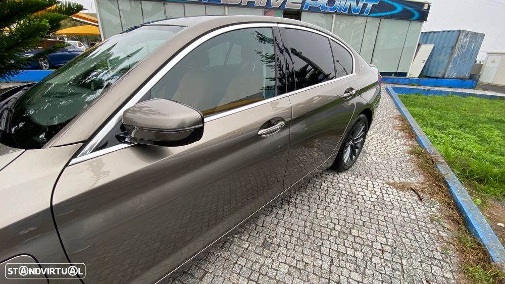 BMW 530 e iPerformance Line Luxury - 16