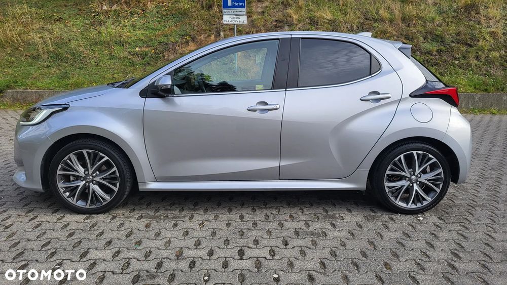 Toyota Yaris Hybrid 1.5 Executive - 4