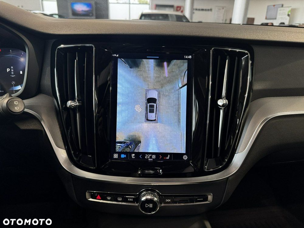 Volvo V60 Cross Country - 29
