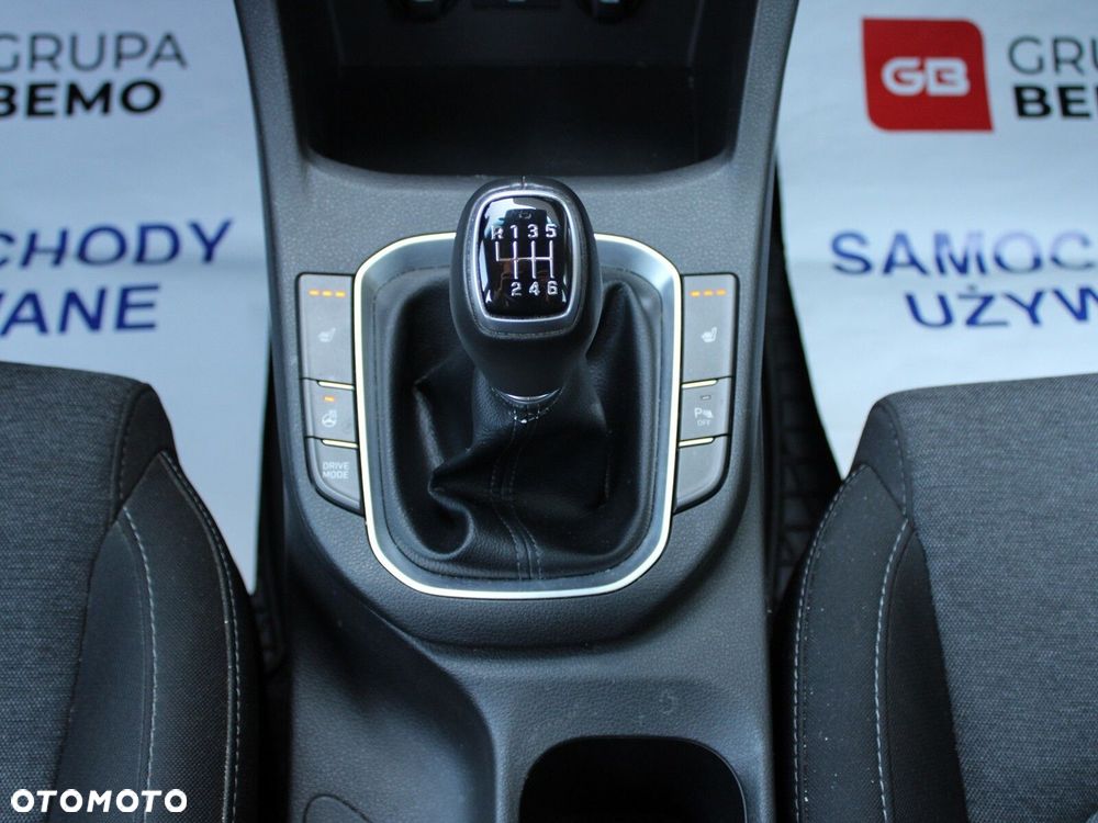 Hyundai i30 1.5 T-GDI 48V Smart - 23
