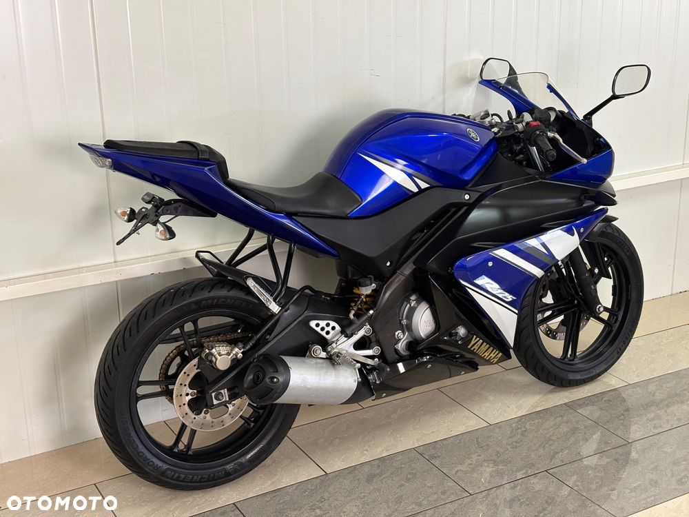 Yamaha YZF - 4