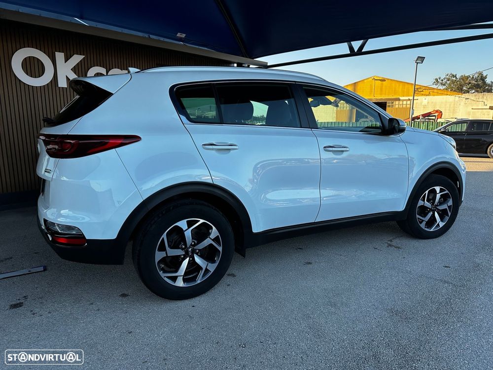 Kia Sportage 1.6 CRDI ISG MHEV Drive - 9