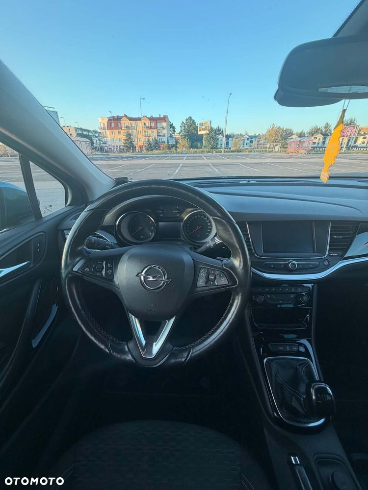 Opel Astra 1.4 T Dynamic - 7