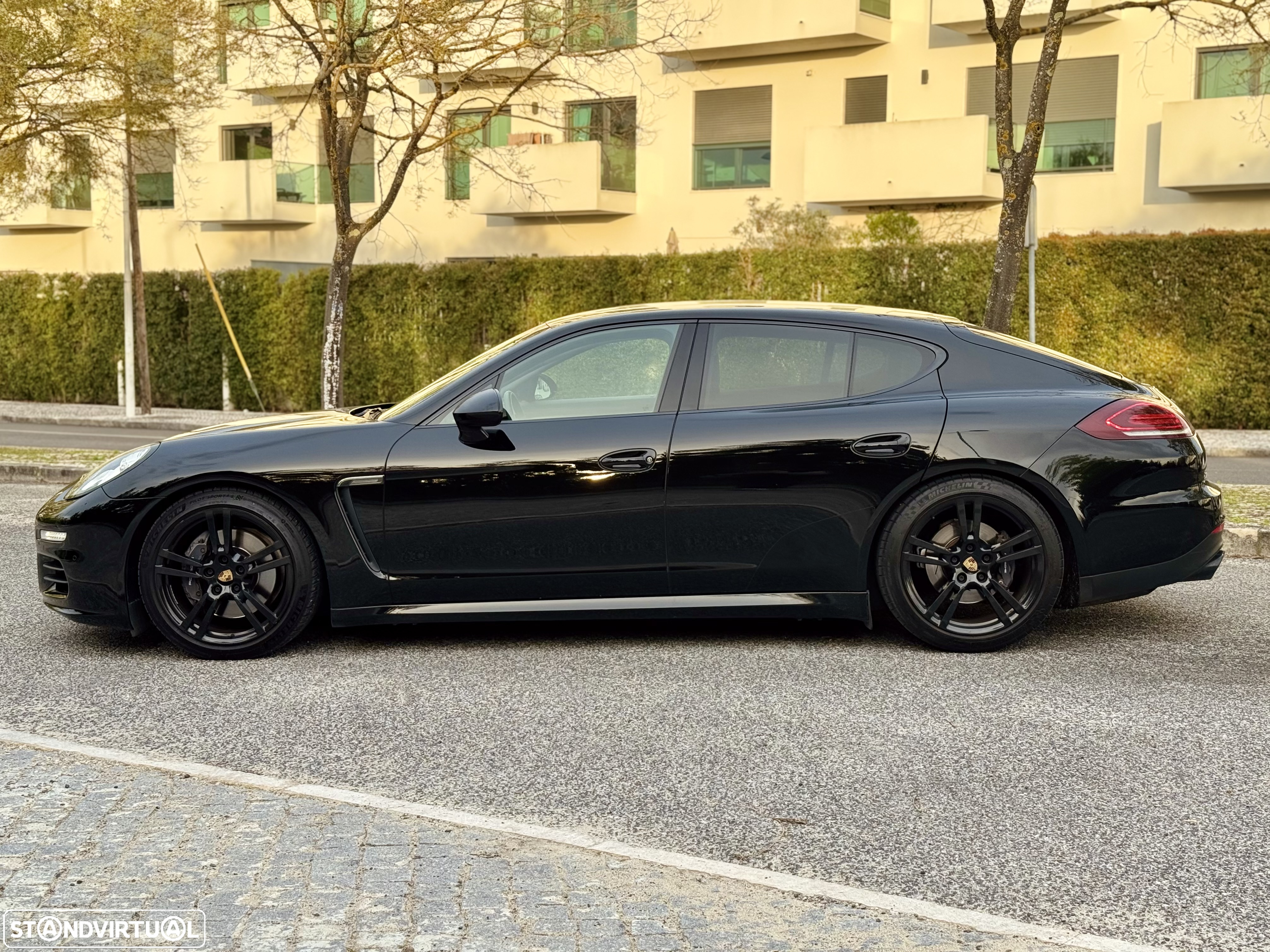 Porsche Panamera Edition - 3