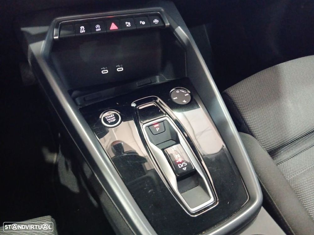 Audi A3 Limousine 30 TFSI Advanced S tronic - 30