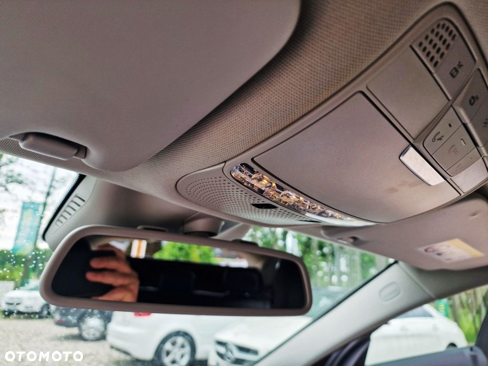 Mercedes-Benz Klasa C 350 e 7G-TRONIC - 34