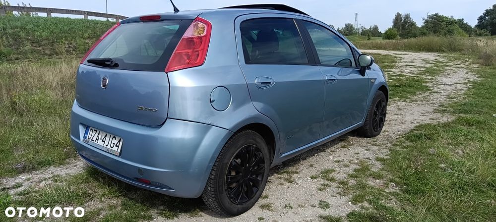 Fiat Grande Punto - 4