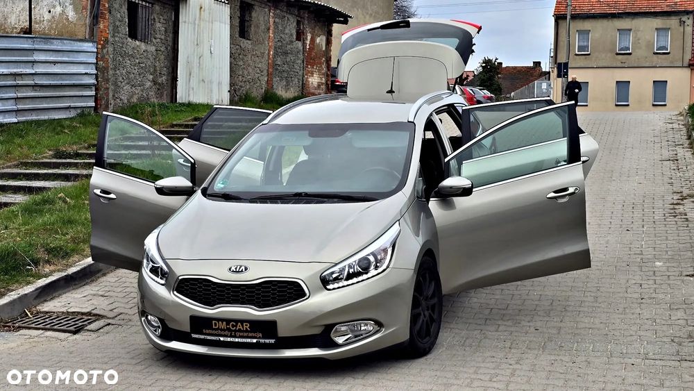 Kia Ceed 1.6 GDI Platinum Edition - 1