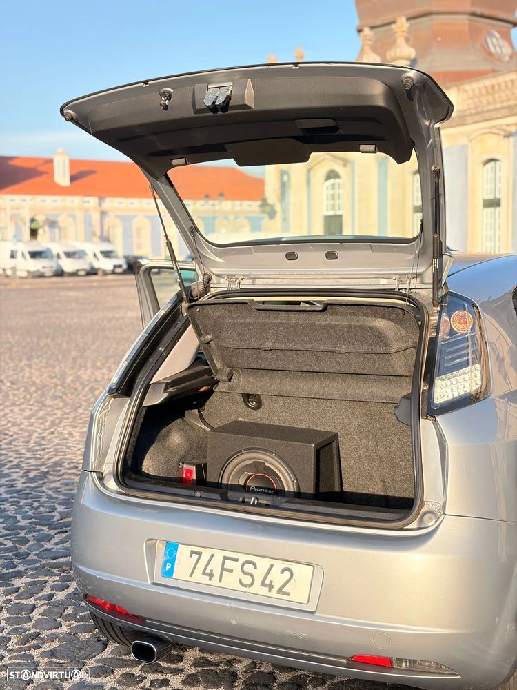Fiat Grande Punto 1.3 M-Jet Sport - 14