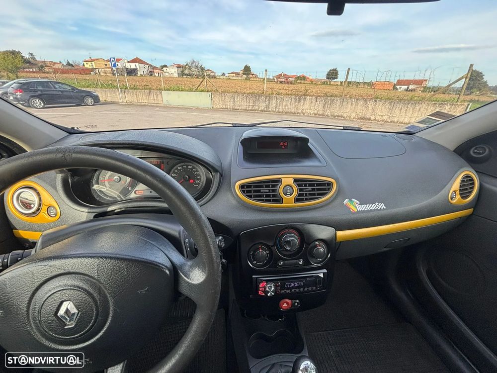 Renault Clio 1.5 dCi Pack - 8