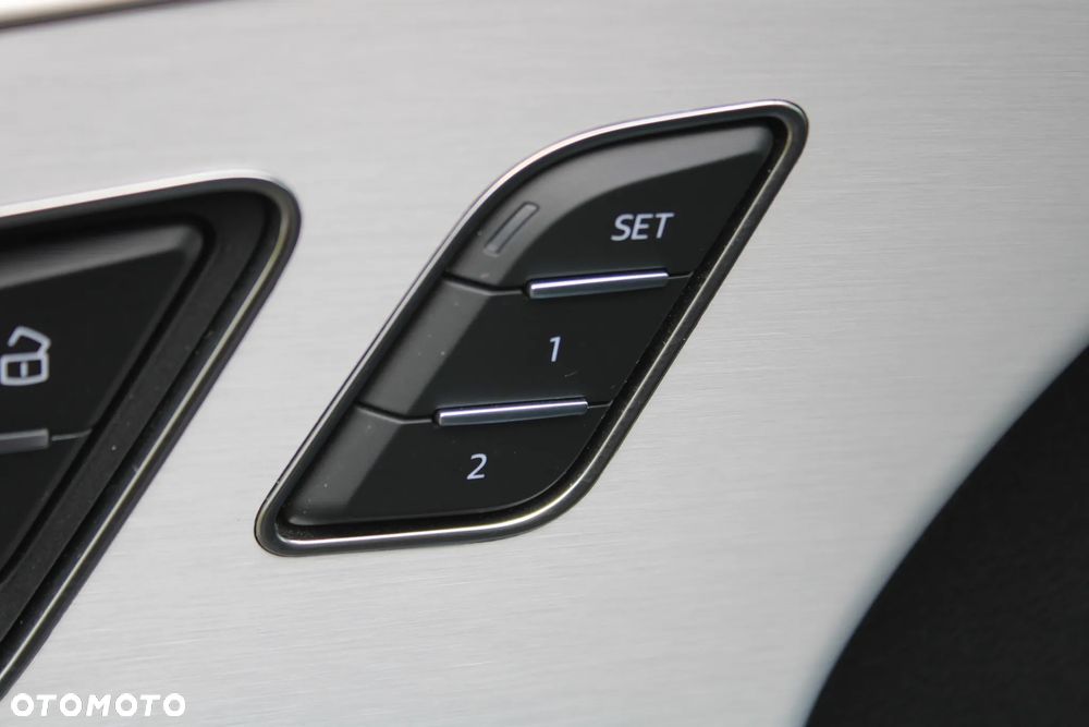 Audi Q8 50 TDI mHEV Quattro Tiptronic - 36