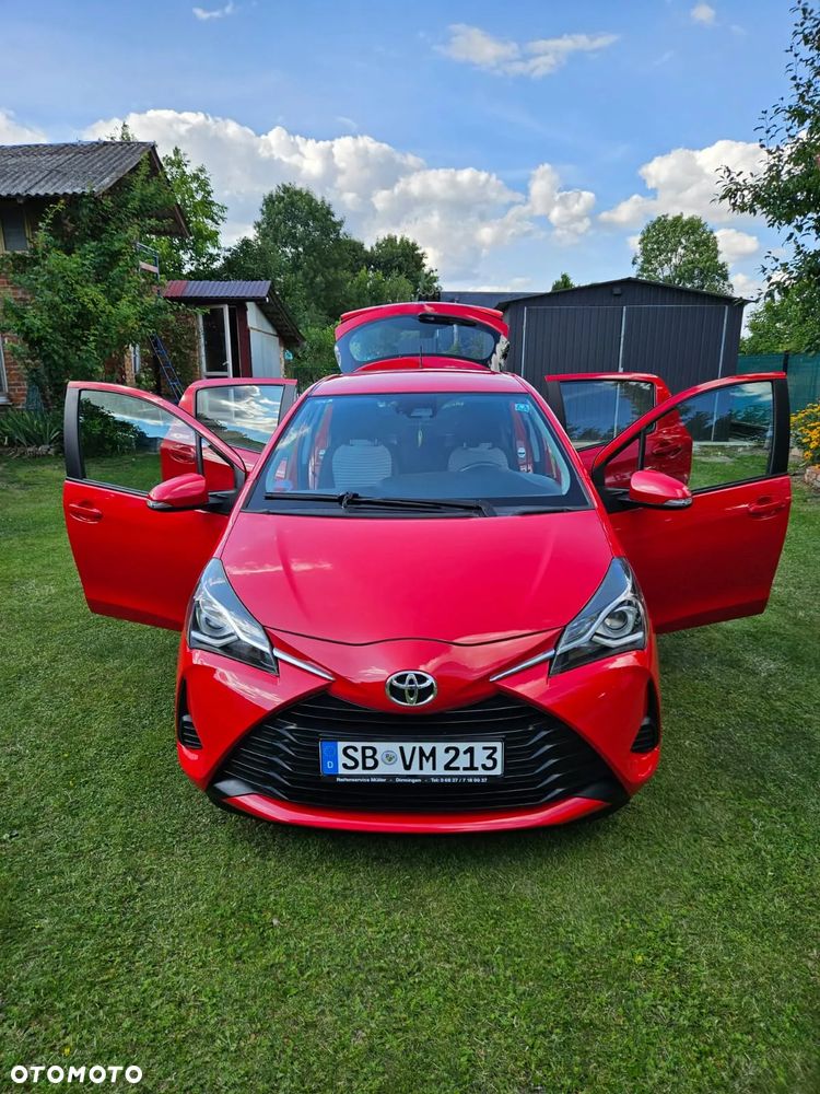 Toyota Yaris 1.0 VVT-i - 10