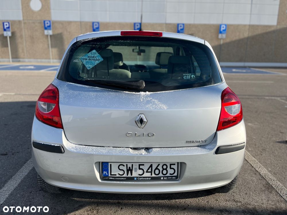 Renault Clio 1.2 16V Expression - 5