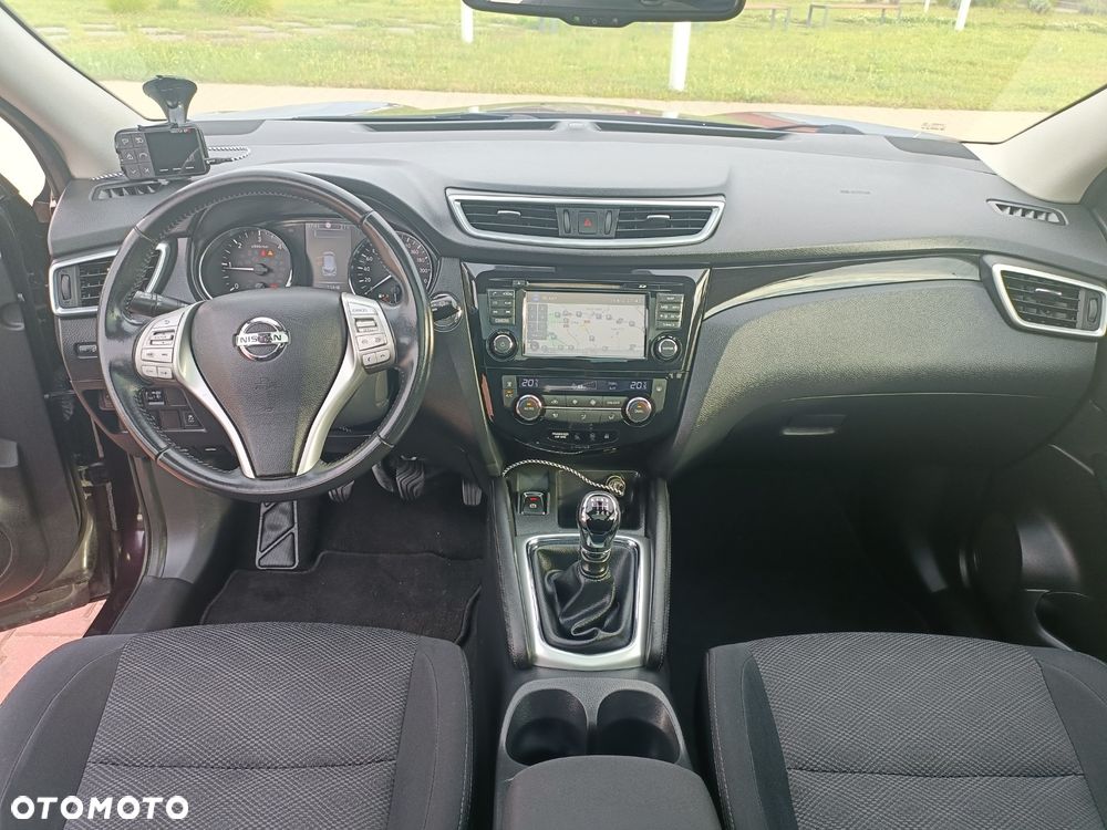 Nissan Qashqai 1.6 DCi N-Connecta - 13