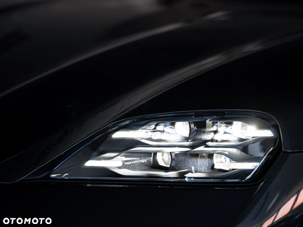 Porsche Taycan 105kWh 4 - 25