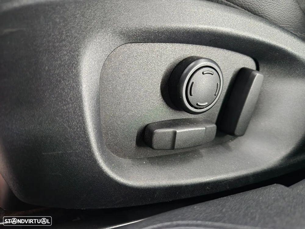 Jaguar XE 2.0 D R-Sport AWD Aut. - 10