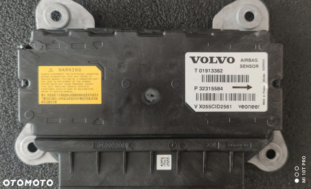 Volvo SRS Crash P31476261 P32246116 P32269179 P32315746 P32315799 P32315584 P31451568 P31451730 - 2