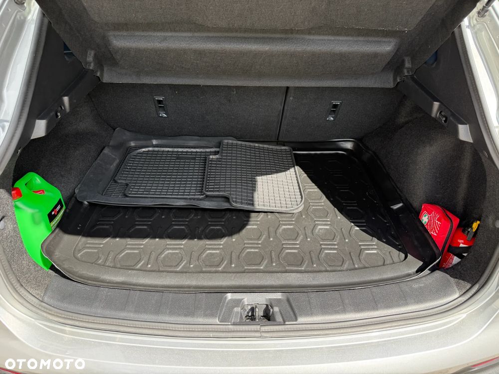 Nissan Qashqai 1.3 DIG-T N-Connecta DCT - 30