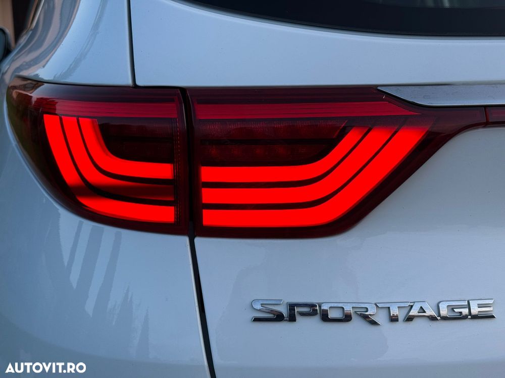 Kia Sportage 1.7 CRDI 2WD ISG Aut. Dream-Team Edition - 21