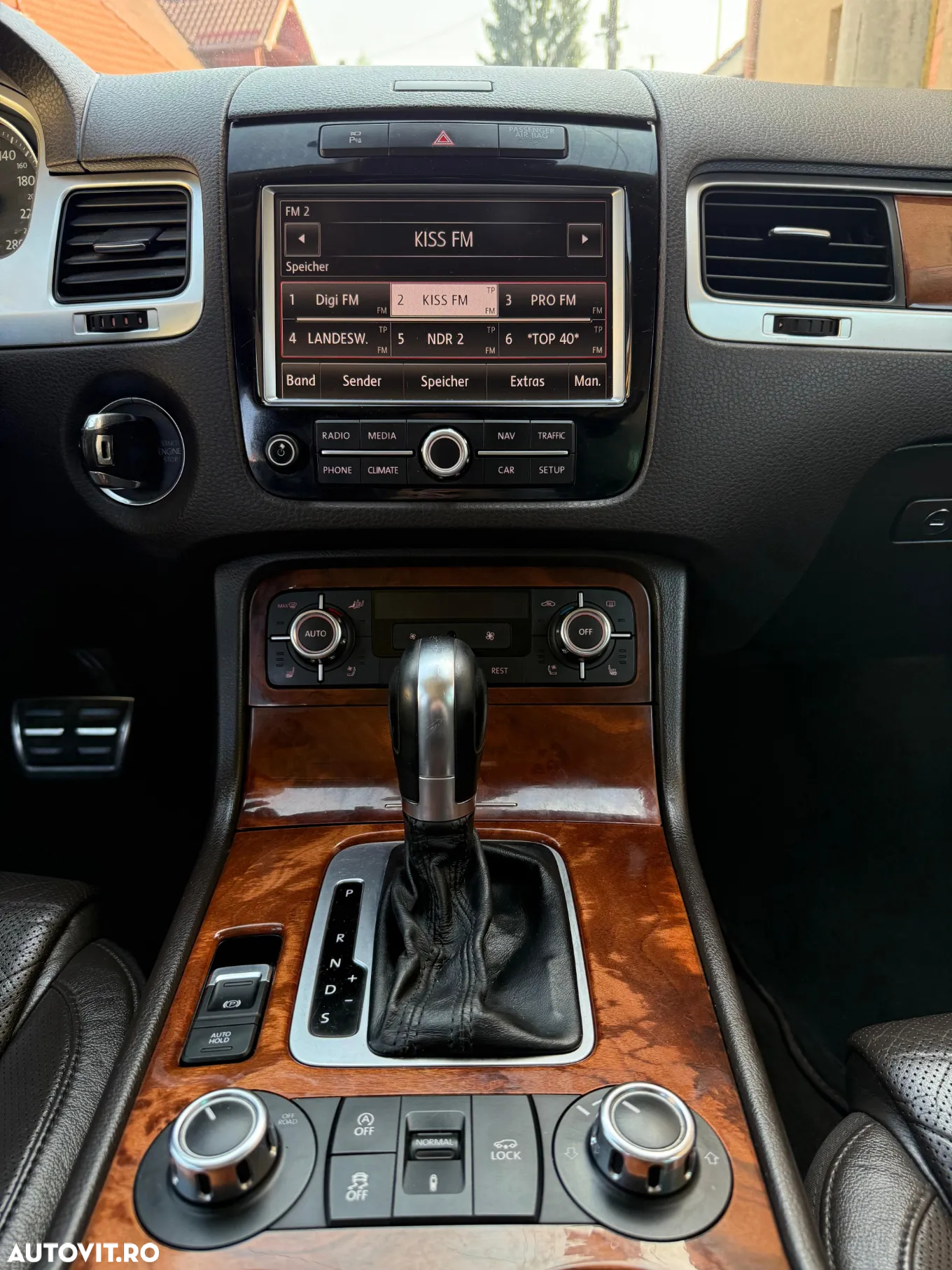 Volkswagen Touareg - 19