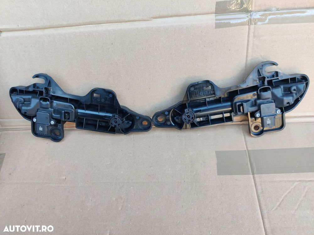 Maner deschidere usa portiera stanga dreapta TESLA Model 3 si Y 1780885-00-A / 1780884 - 4
