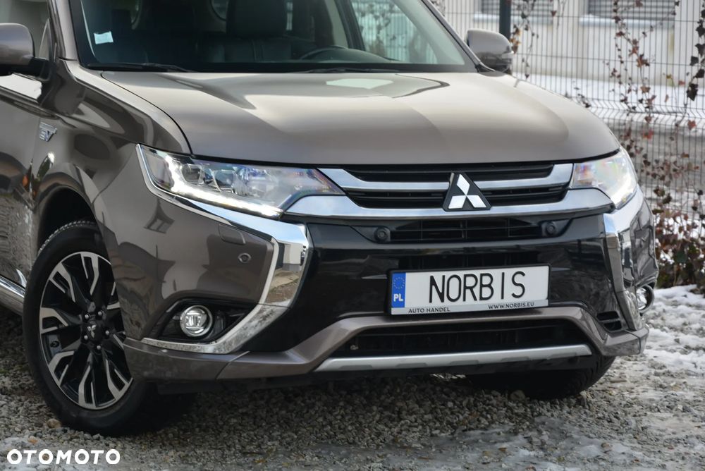 Mitsubishi Outlander 2.0 4WD Top - 1