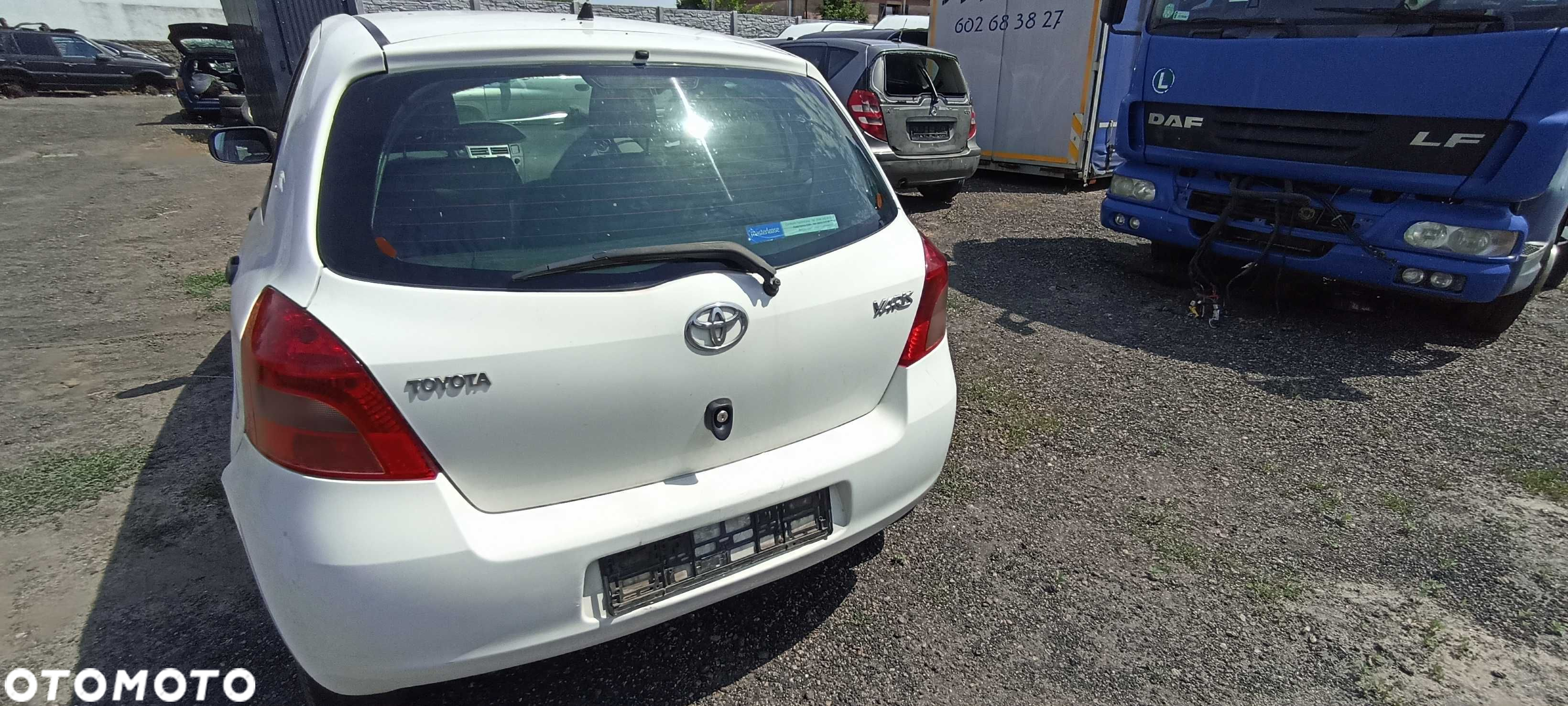 toyota yaris 1.4 1ndyv  d4d lak 068 d4d 90km samochód na części - 5