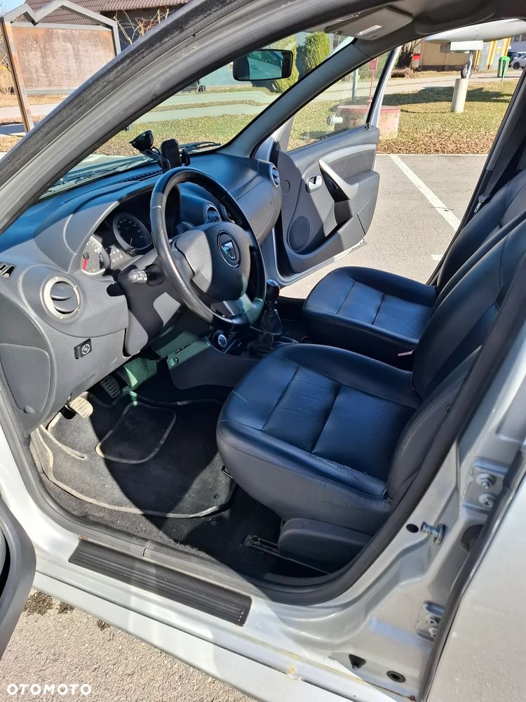 Dacia Duster 1.6 16V 105 4x4 Laureate - 19