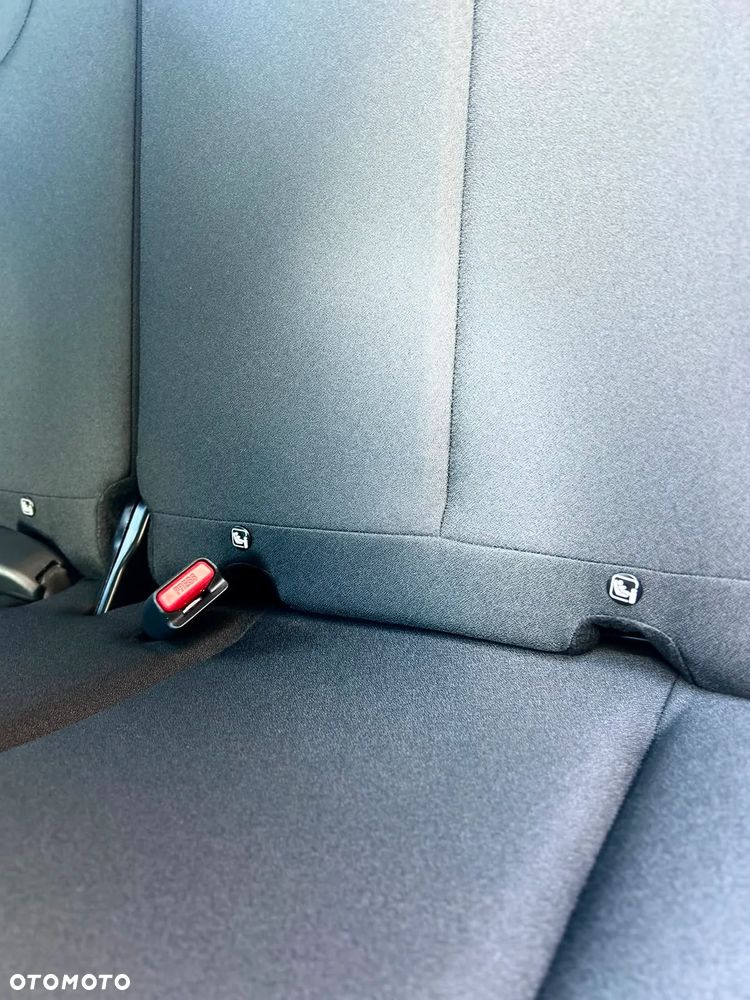 Toyota Aygo X Hybrid 1.5 Style e-CVT - 12
