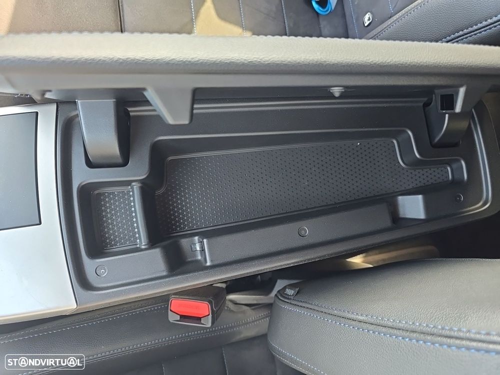 BMW 225xe Active Tourer e xDrive Pack Desportivo M - 32