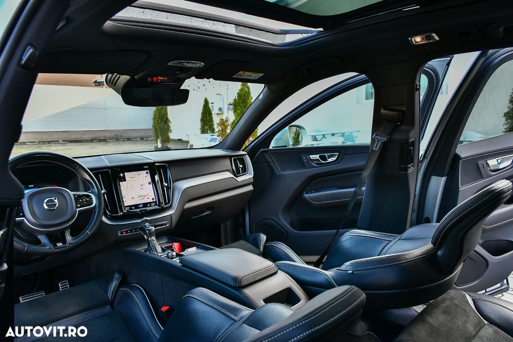 Volvo XC 60 D4 AWD R-Design - 31