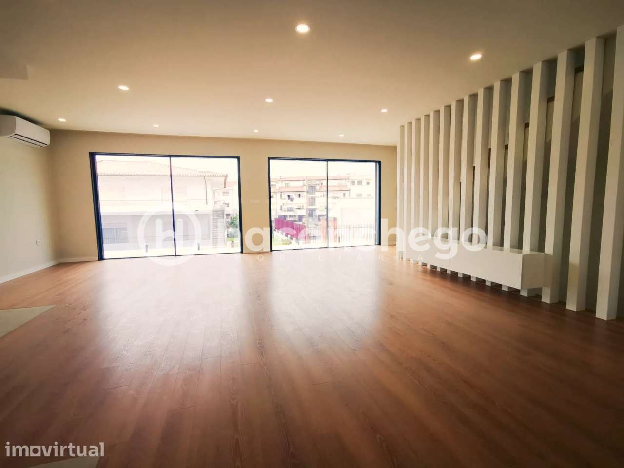 Andar moradia T4 duplex com garagem e equipado Arcozelo Barcelos - Grande imagem: 5/27