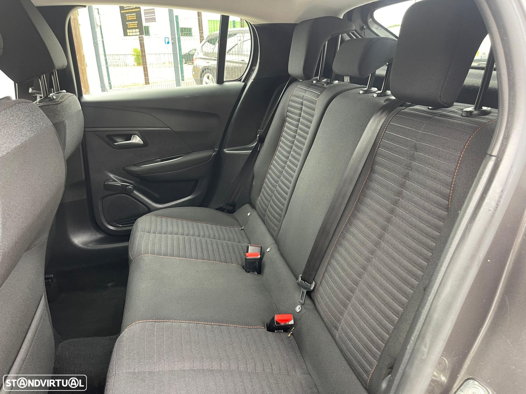 Peugeot 208 PureTech 75 Allure Pack - 19