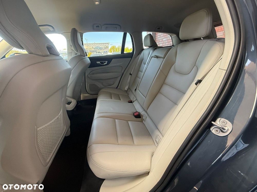 Volvo V60 B4 B Plus Bright - 10