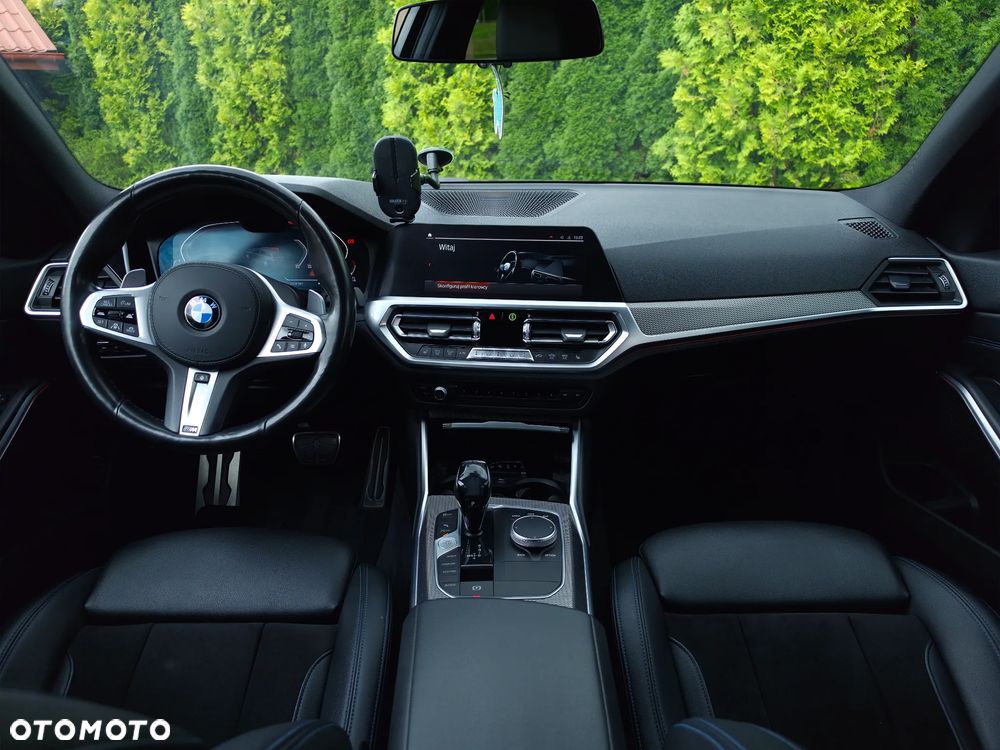 BMW Seria 3 320d xDrive Edition M Sport Shadow - 24