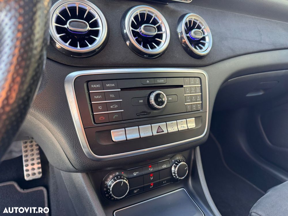 Mercedes-Benz CLA 200 d 7G-DCT AMG Line - 12