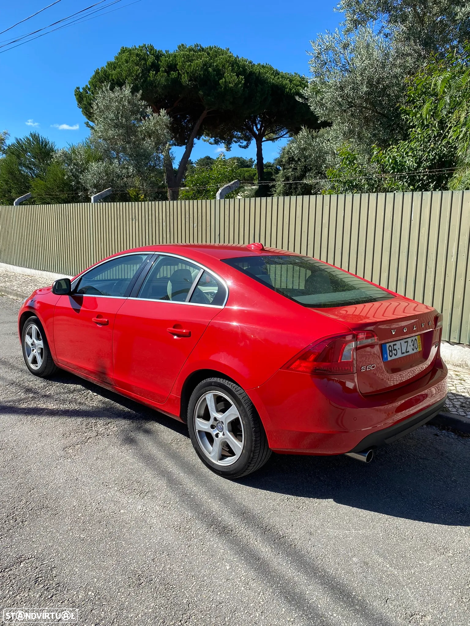 Volvo S60 2.0 D3 Momentum Geartronic - 16