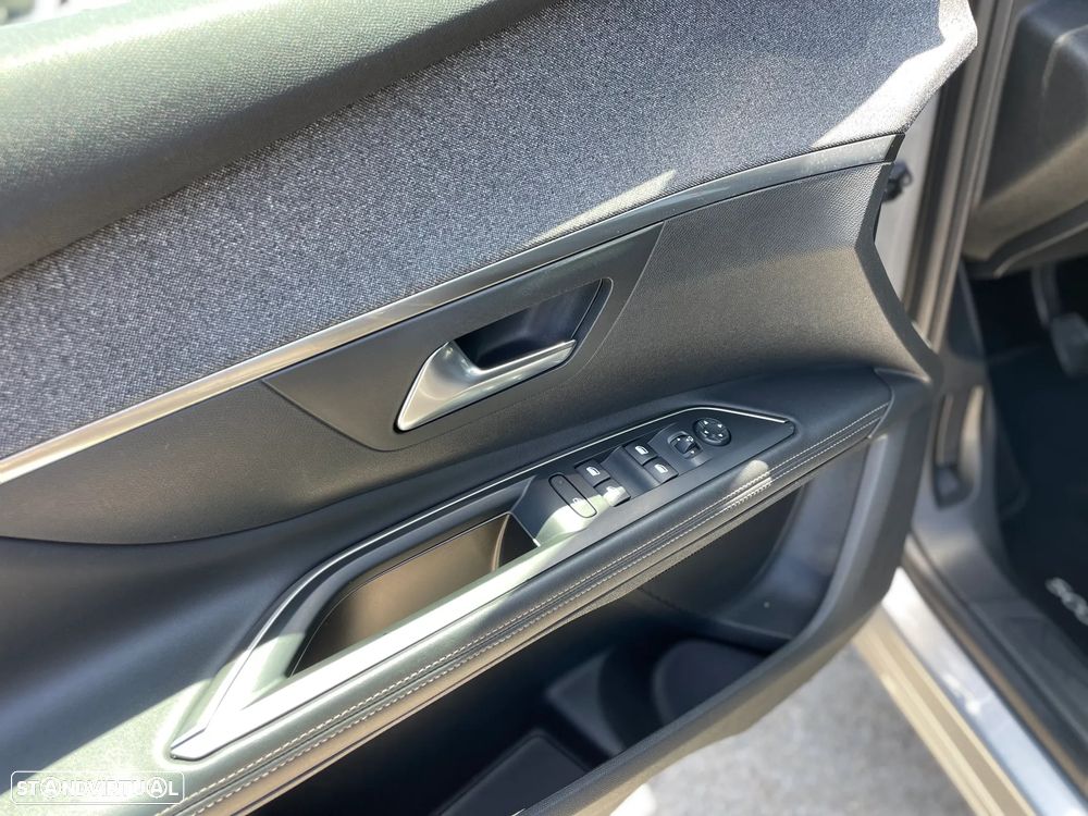 Peugeot 5008 PureTech 130 Stop & Start Allure Pack - 29