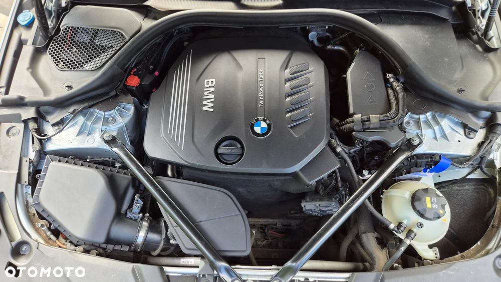 BMW Seria 5 520d Efficient Dynamics Edition Sport Line - 28
