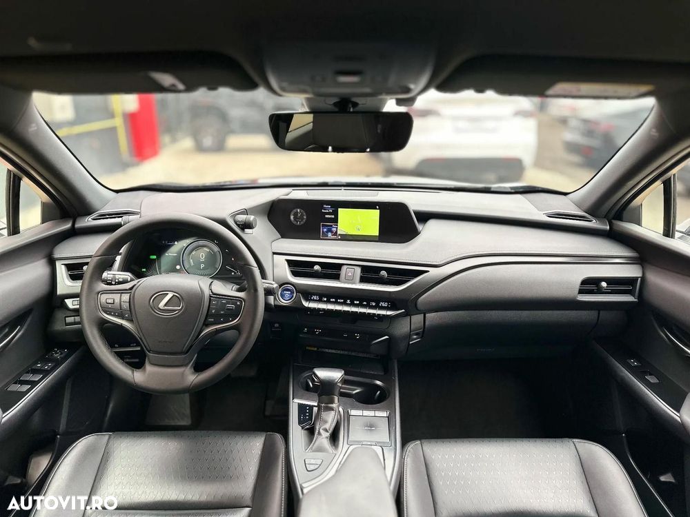 Lexus UX 250h Executive Line - 24