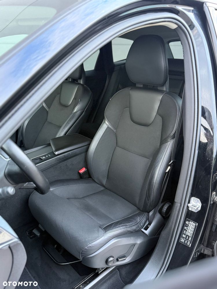Volvo XC 60 D4 AWD Geartronic Momentum - 19