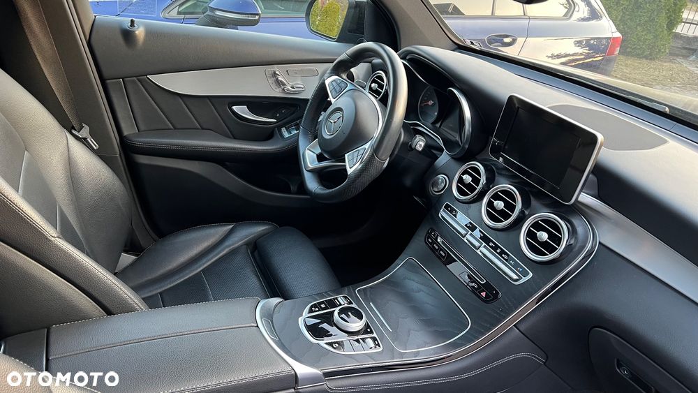 Mercedes-Benz GLC - 13