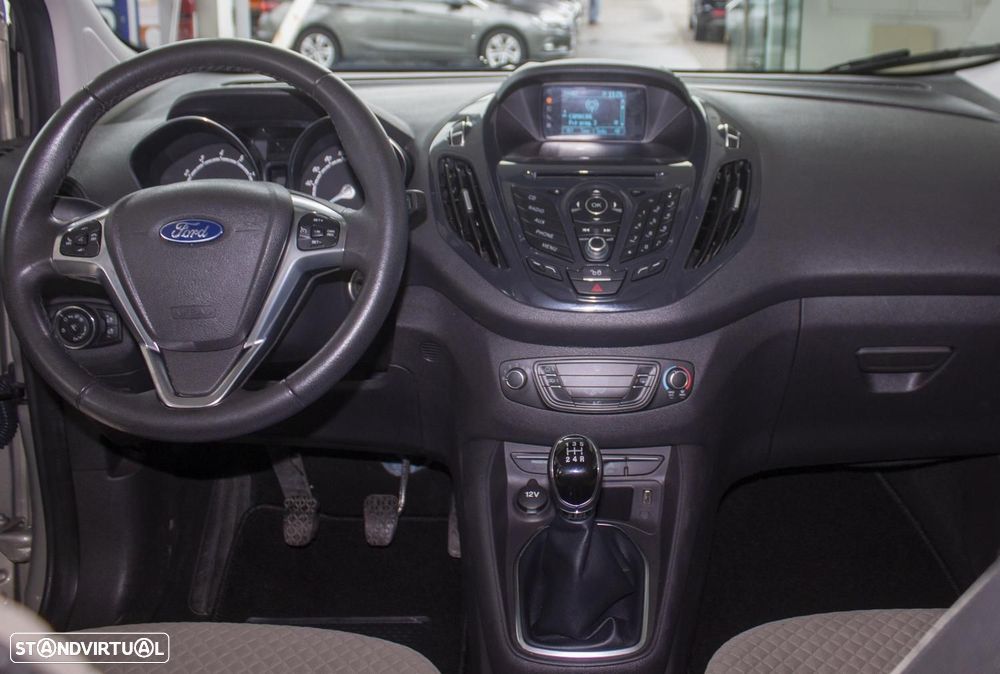 Ford Tourneo Courier 1.0 EcoBoost Titanium - 9