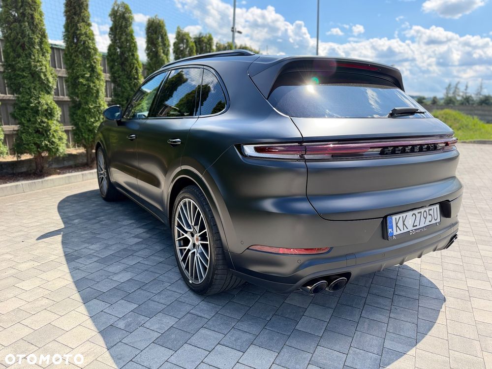 Porsche Cayenne - 6