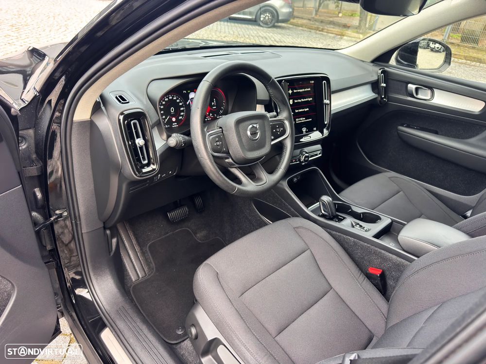 Volvo XC 40 1.5 T5 PHEV Momentum - 4