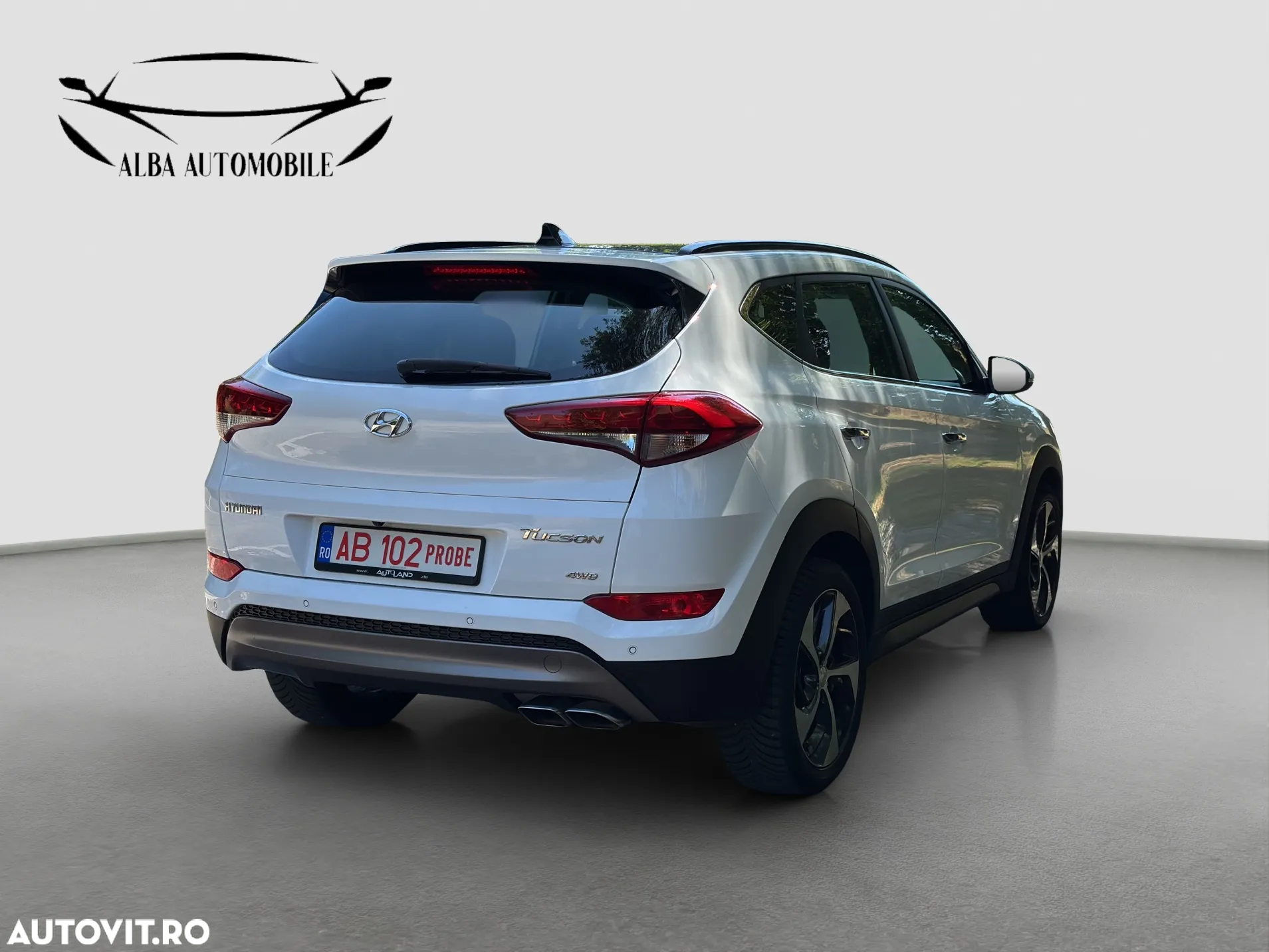 Hyundai Tucson 2.0 CRDI 4WD Automatik Premium - 12